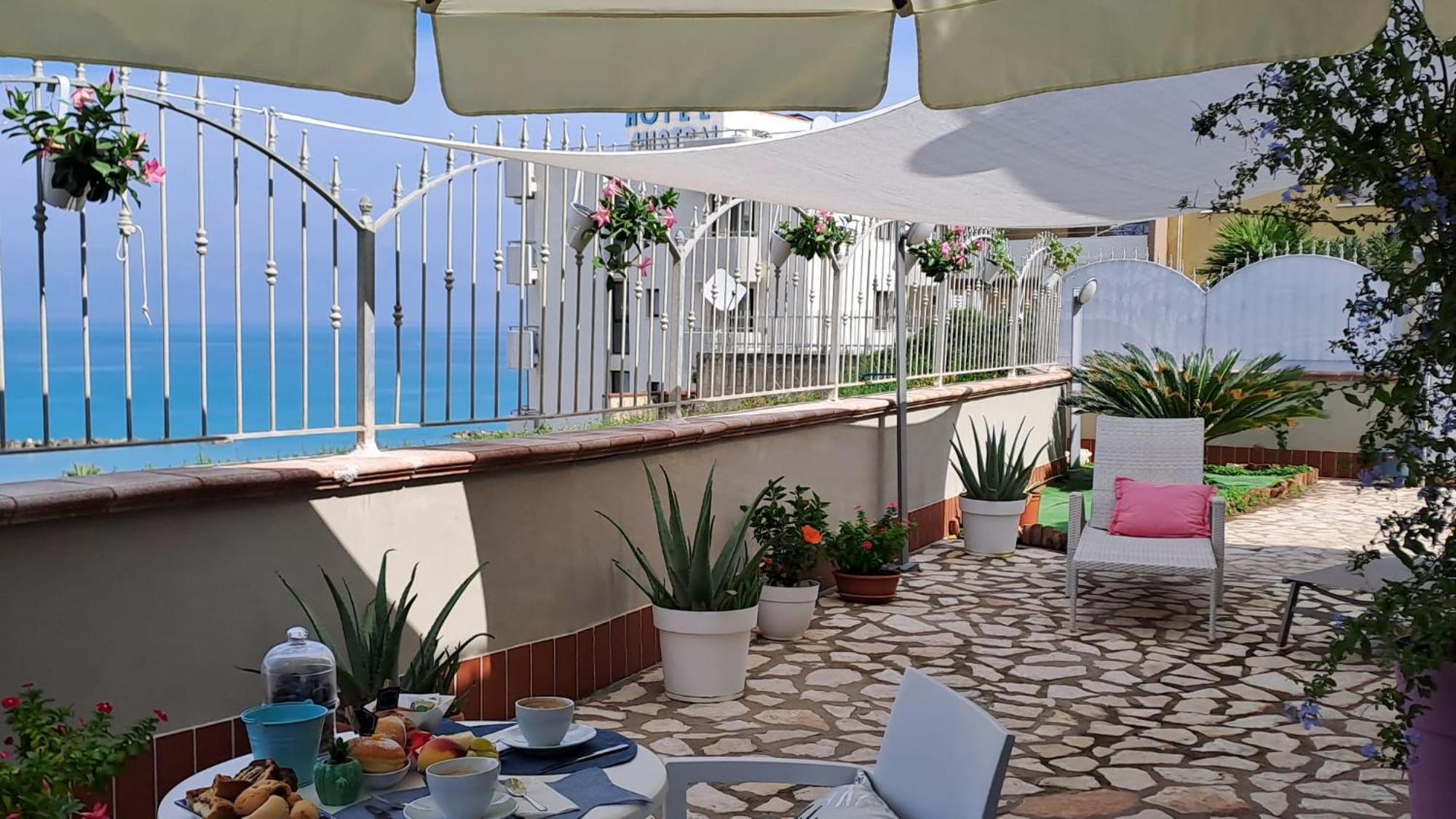 Bed and Breakfast Tramonto Sul Mare Termoli Exterior foto